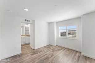 15633 Odyssey Dr, Granada Hills, CA 91344 - Photo 16