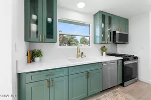 2040 Clover St, Simi Valley, CA 93065 - Photo 4