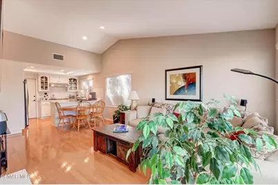 3989 Ashbourne Lane, Moorpark, CA 93021 - Photo 16