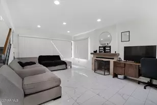 2491 N Castlemont Ct, Simi Valley, CA 93063 - Photo 6