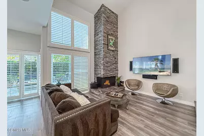 4695 Club View Drive, Westlake Village, CA 91362 - Photo 2
