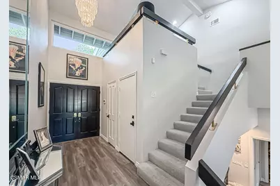 4695 Club View Drive, Westlake Village, CA 91362 - Photo 10