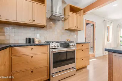 115 W Center Street, Ventura, CA 93001 - Photo 14