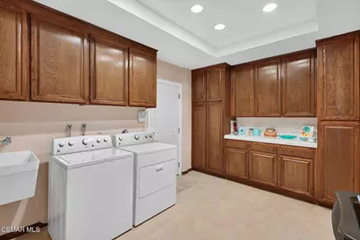 3877 Sunset Knolls Drive, Thousand Oaks, CA 91362 - Photo 32