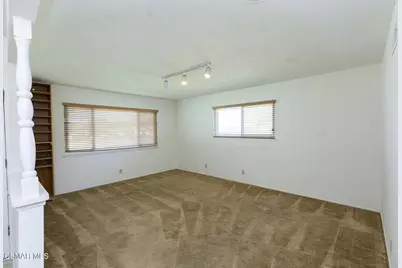 646 E Pillsbury Street, Lancaster, CA 93535 - Photo 6