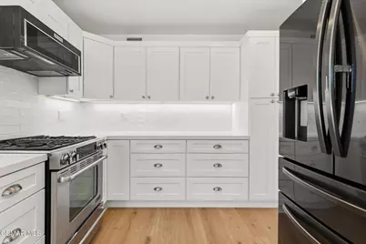 3299 Rikkard Drive, Thousand Oaks, CA 91362 - Photo 18