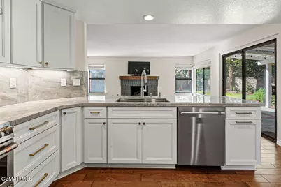 721 Sumter Court, Thousand Oaks, CA 91360 - Photo 8