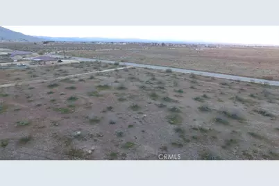 11425 Central Road, Apple Valley, CA 92307 - Photo 6
