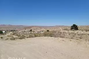 8 Henderson St, Barstow, CA 92311 - Photo 1