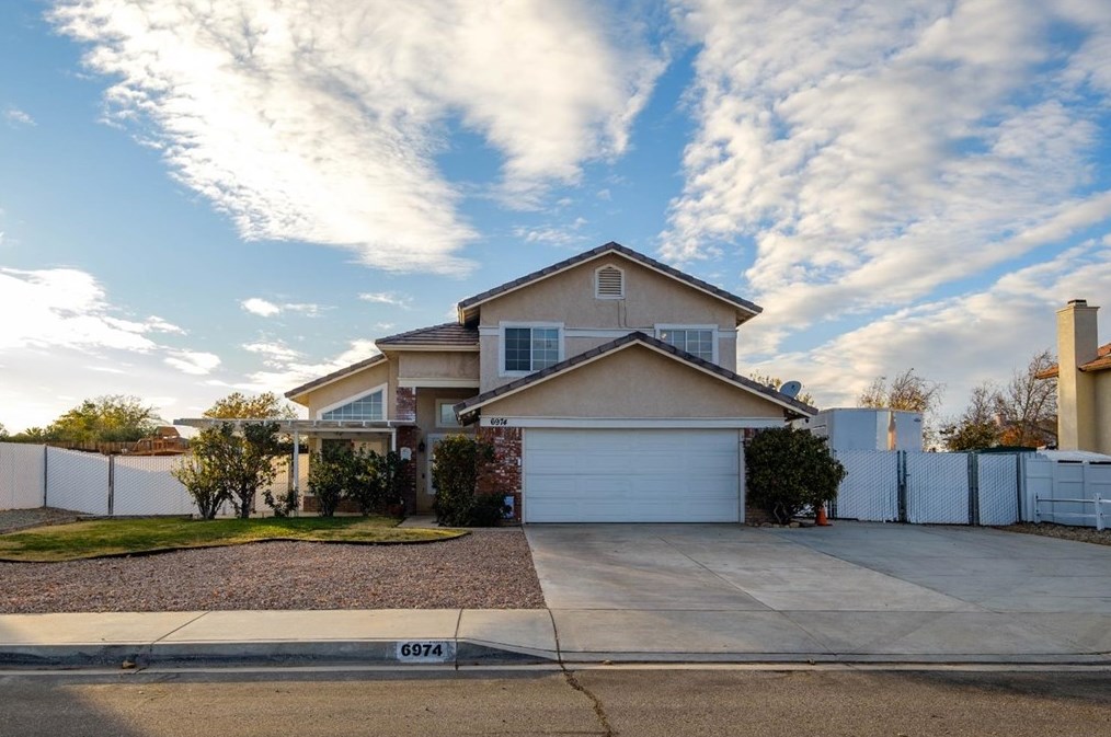 6974 Loma Vista Ave, Hesperia, CA 92345-8578
