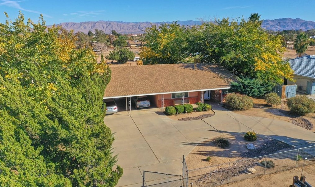 9223 7th Ave, Hesperia, CA 92345-3434