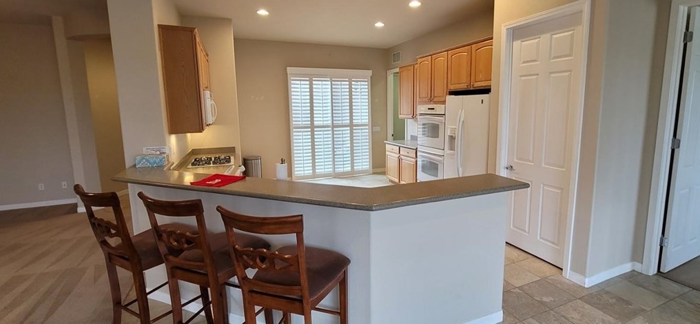 10823 Katepwa St, Apple Valley, CA 92308-3675