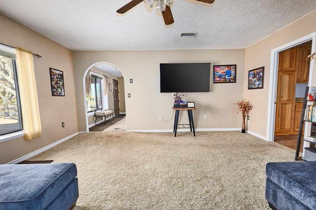 15533 Ash St, Hesperia, CA 92345-4217