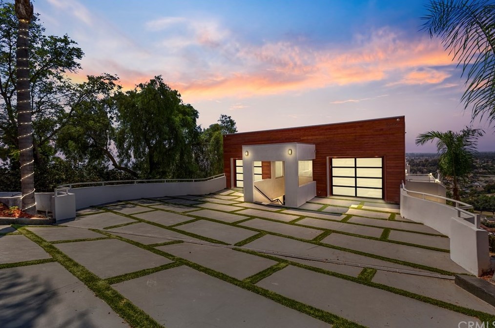 12286 Circula Panorama, Santa Ana, CA 92705-1372