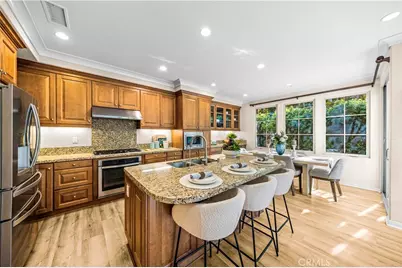 71 Brindisi, Irvine, CA 92618 - Photo 8