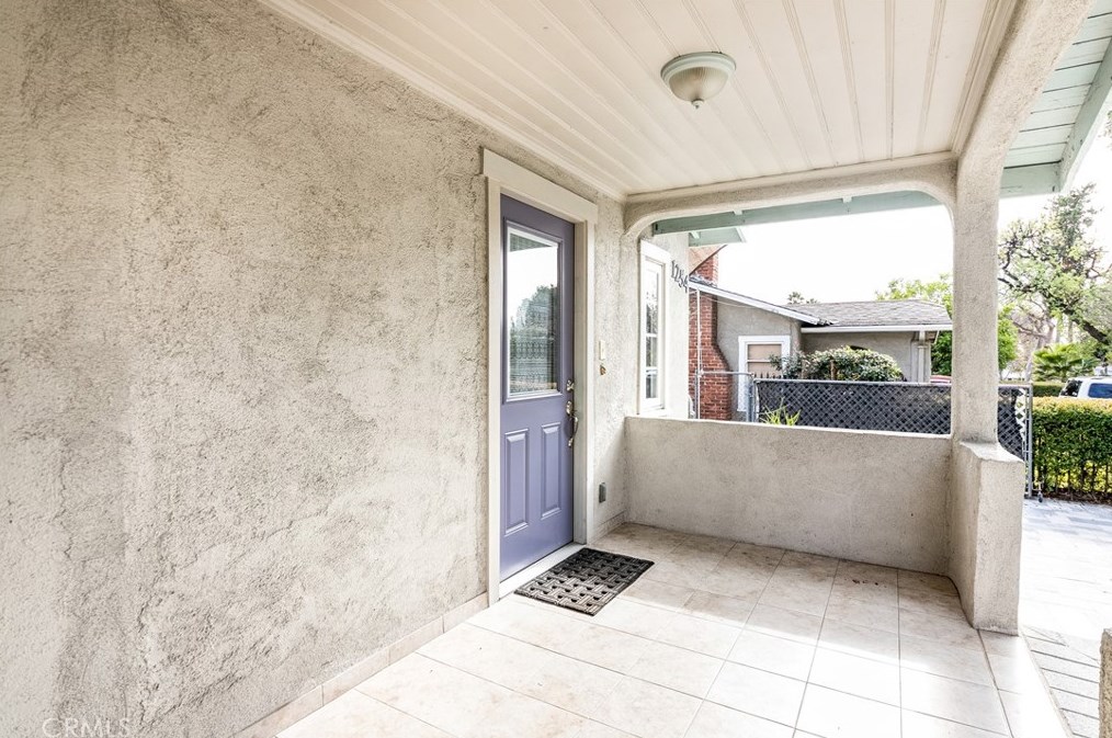 1254 Oxford Ave, Pasadena CA  91104-3138 exterior