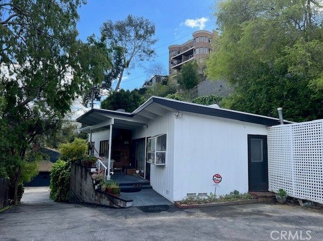 1865 Webster Ave, Los Angeles, CA 90026-1229