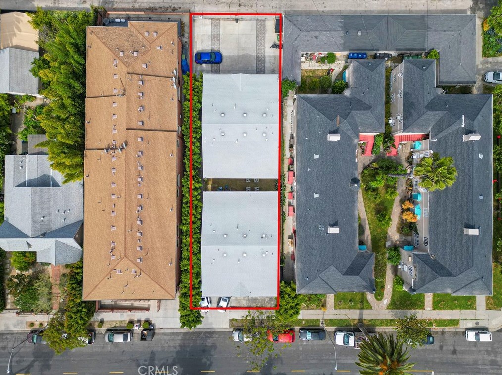 211 Hoover St, Los Angeles, CA 90004-3627