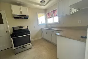 2018 W 39th St, Los Angeles, CA 90008 - Photo 12