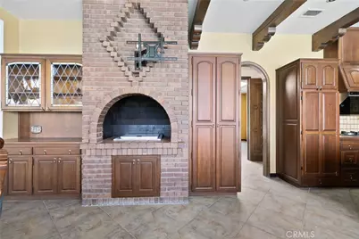 1605 Walter Ct, Colton, CA 92324 - Photo 8