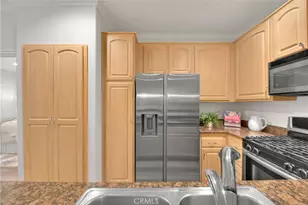 300 N El Molino Ave, Pasadena, CA 91101 - Photo 10