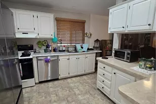 19251 Brookhurst St, Huntington Beach, CA 92646 - Photo 14