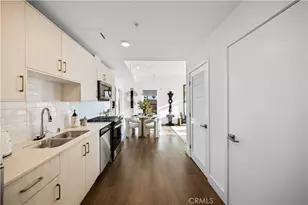 218 N El Molino Ave, Pasadena, CA 91101 - Photo 6