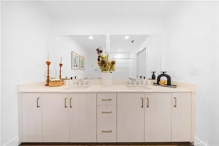 218 N El Molino Ave, Pasadena, CA 91101 - Photo 18