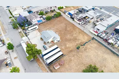 141 S Cypress Avenue, Ontario, CA 91762 - Photo 2