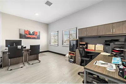 5017 Telegraph Road, Los Angeles, CA 90022 - Photo 20