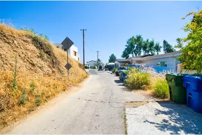 1942 N Phillips Way, Los Angeles, CA 90042 - Photo 6