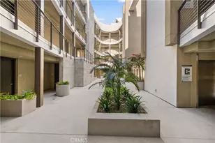 709 E Walnut St, Pasadena, CA 91101 - Photo 34