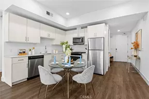 709 E Walnut St, Pasadena, CA 91101 - Photo 8