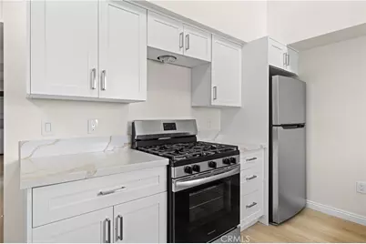 1818 S Norton Avenue #405, Los Angeles, CA 90018 - Photo 8