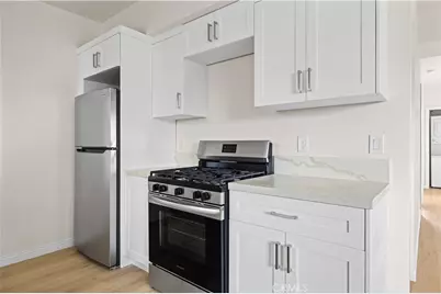 1818 S Norton Avenue #304, Los Angeles, CA 90018 - Photo 12