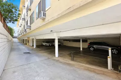 160 S Michigan Avenue, Pasadena, CA 91106 - Photo 14