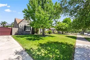 2205 Las Lunas St, Pasadena, CA 91107 - Photo 2