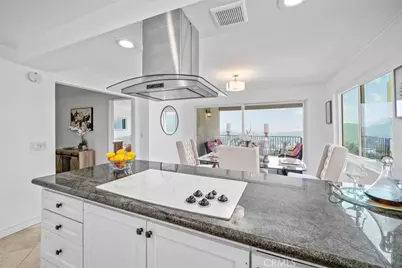 2102 La Canada Crest Drive #B, La Canada Flintridge, CA 91011 - Photo 12