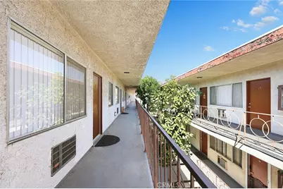 336 Riverdale Drive, Glendale, CA 91204 - Photo 8