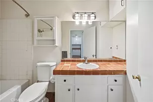 425 S Kenmore, Los Angeles, CA 90020 - Photo 14