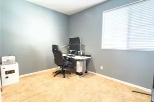 14124 W Pine Ln, Van Nuys, CA 91405 - Photo 16