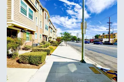 14124 W Pine Lane, Van Nuys, CA 91405 - Photo 2