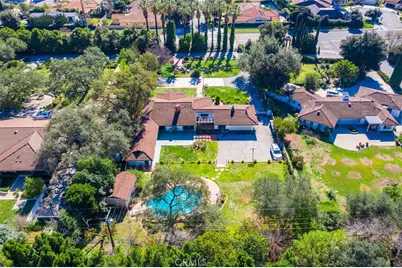 1127 W Foothill Boulevard, Arcadia, CA 91006 - Photo 36