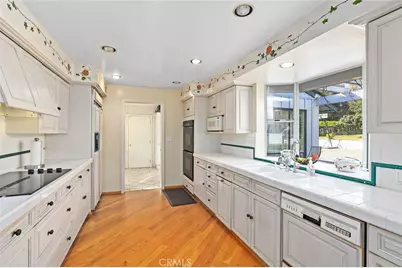 1127 W Foothill Boulevard, Arcadia, CA 91006 - Photo 16