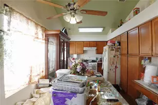 14419 Woodland Dr, Fontana, CA 92337 - Photo 4