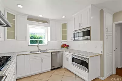 112 N Garfield Place, Monrovia, CA 91016 - Photo 8