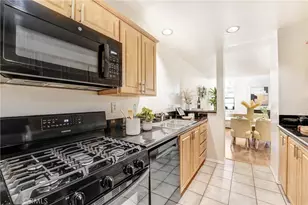 3884 Fredonia Dr, Los Angeles, CA 90068 - Photo 8