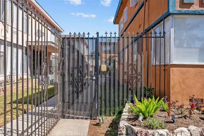 4015 Palmwood Drive, Los Angeles, CA 90008 - Photo 6