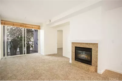 160 S Hudson Avenue #303, Pasadena, CA 91101 - Photo 2