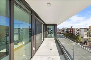 709 E Walnut Street, Pasadena, CA 91101 - Photo 18